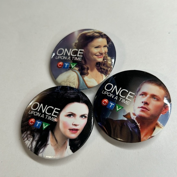CTV Collector Cards & Buttons From The Series Flashpoint & Once Upon A Time - Picture 2 of 8